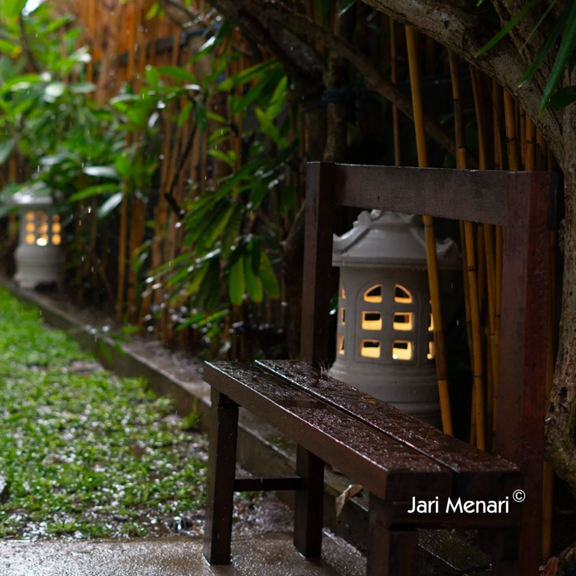 Ambiance of Jari Menari